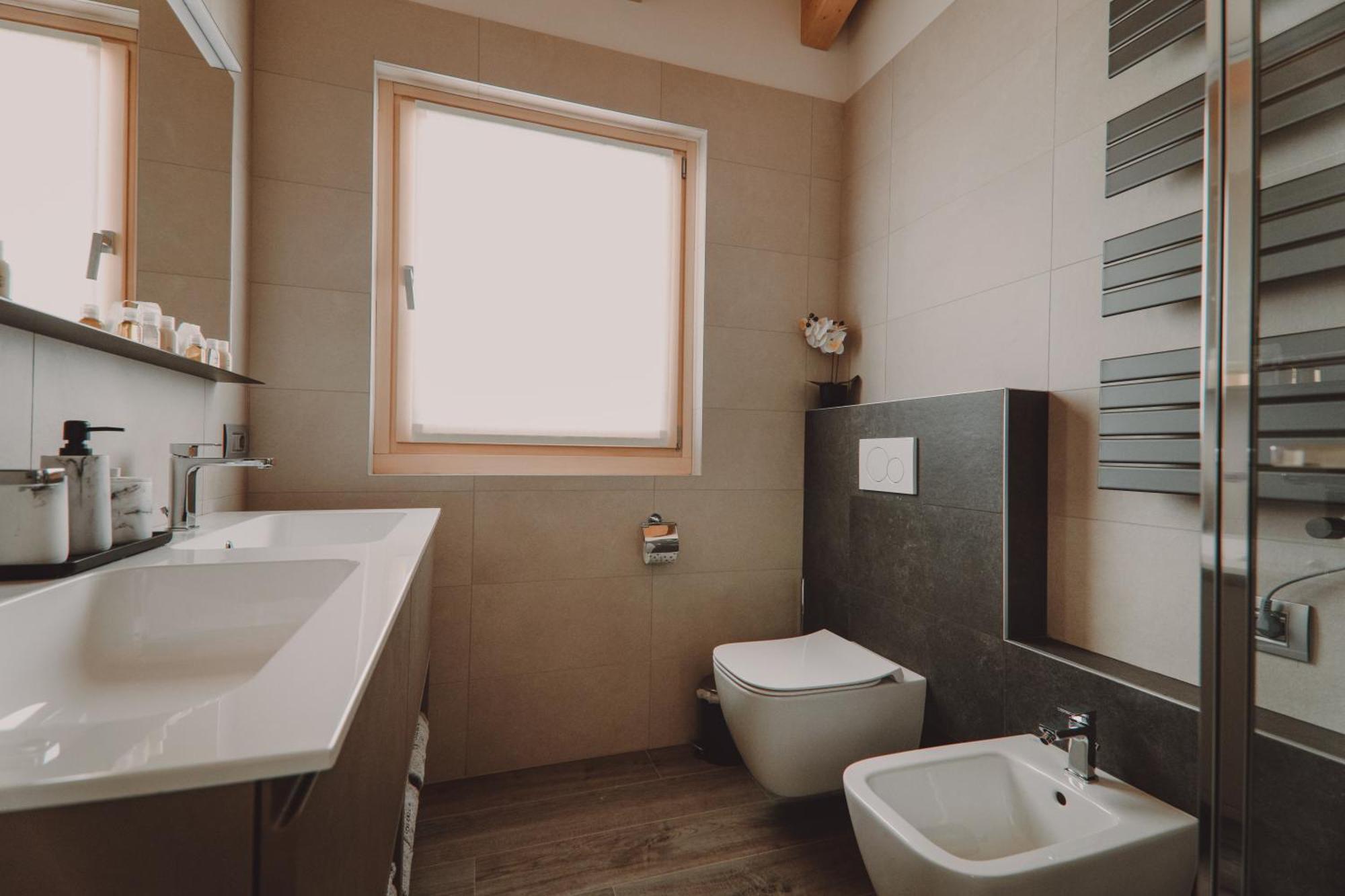 Residenza 39 - 900 M To Bernina Express Apartment Tirano Ngoại thất bức ảnh