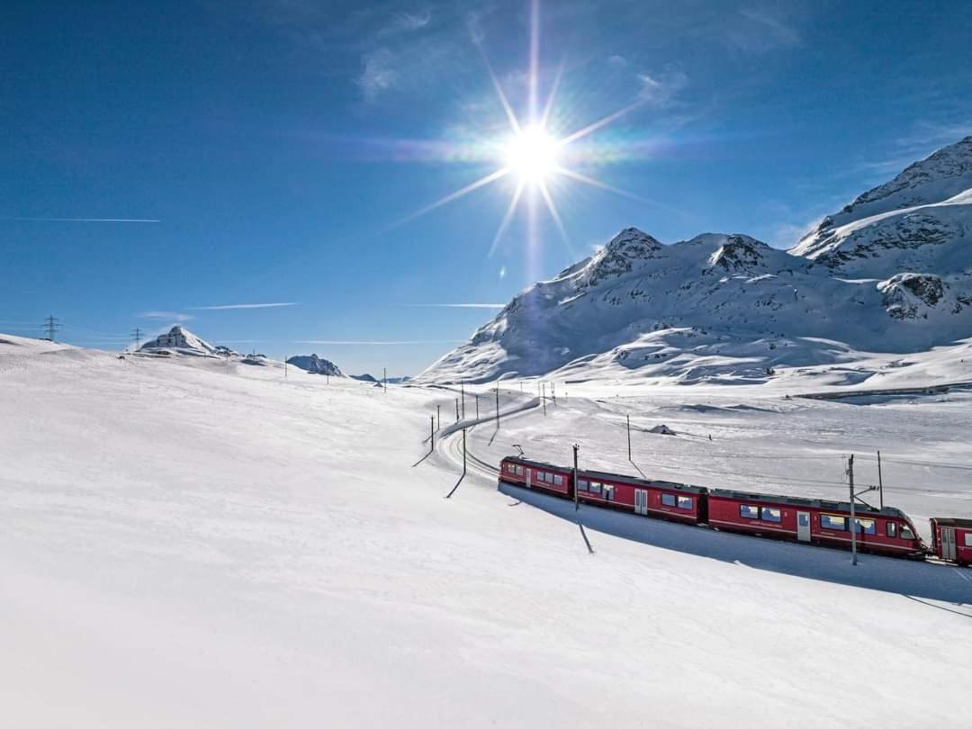 Residenza 39 - 900 M To Bernina Express Apartment Tirano Phòng bức ảnh