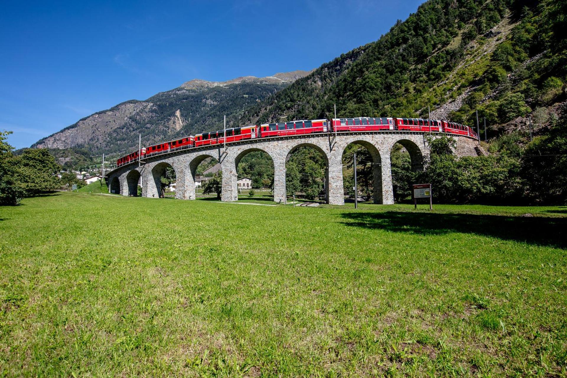 Residenza 39 - 900 M To Bernina Express Apartment Tirano Ngoại thất bức ảnh